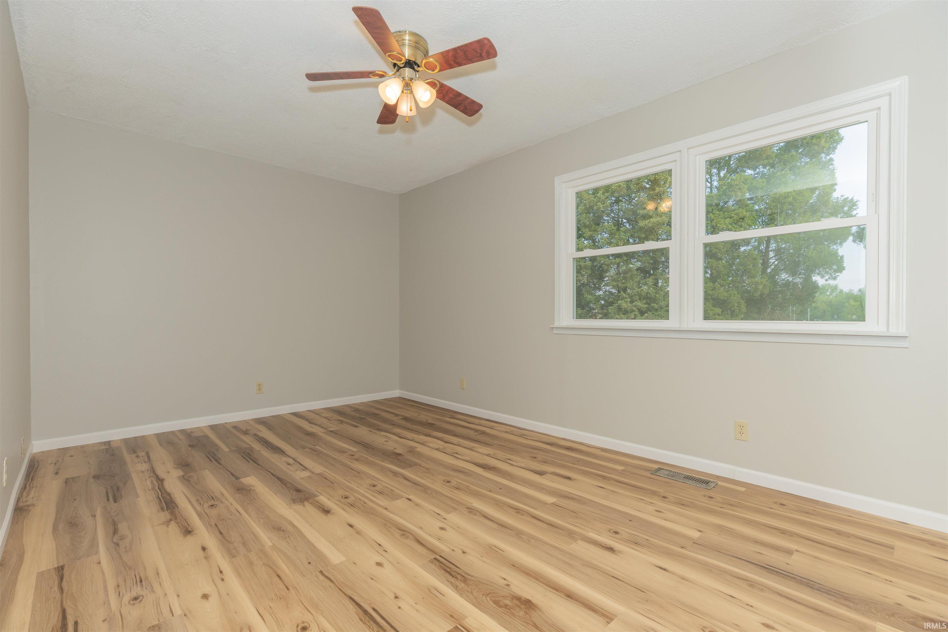 6888 Oak Grove Road Newburgh, IN 47630 - Photo 12 of 33