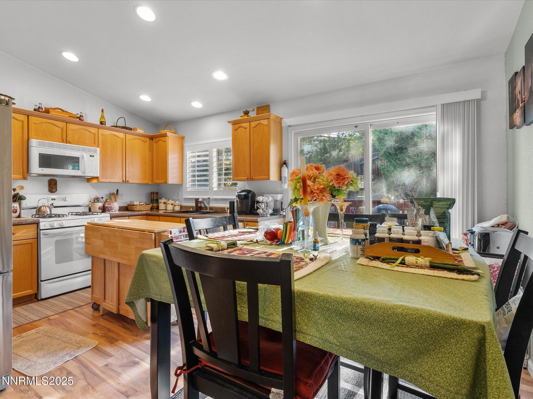 9493 Long River Drive Reno, NV 89506 - Photo 11 of 27 11-9493 Long River Dr-110