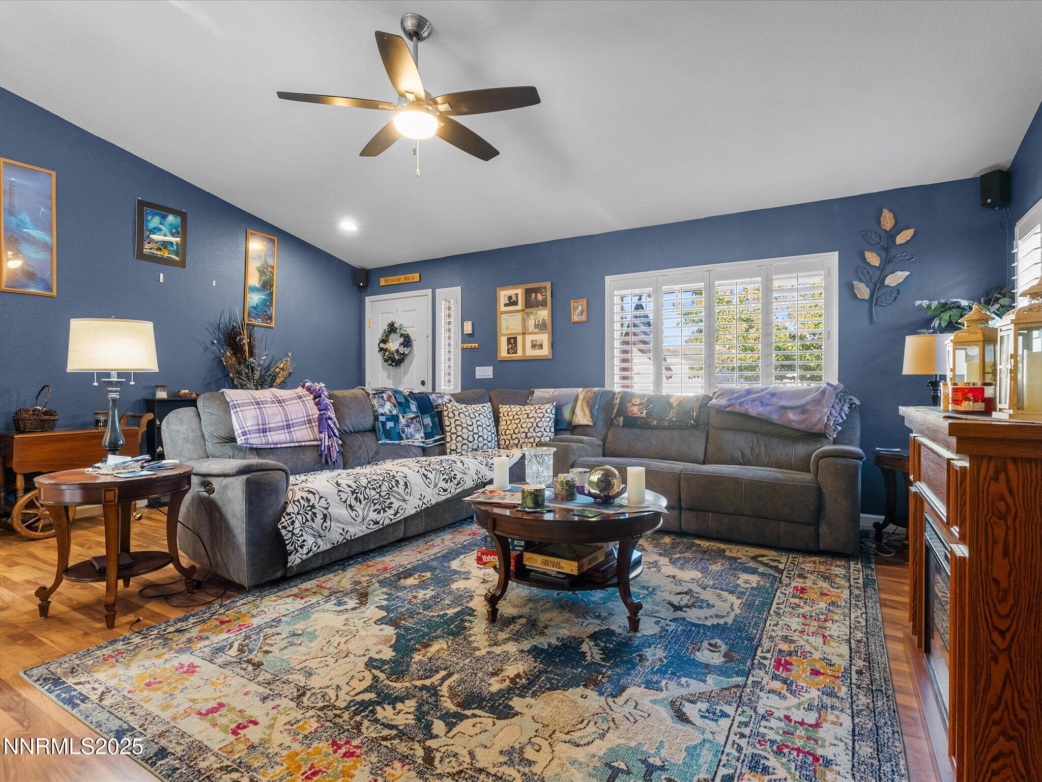 9493 Long River Drive Reno, NV 89506 - Photo 9 of 27 09-9493 Long River Dr-108