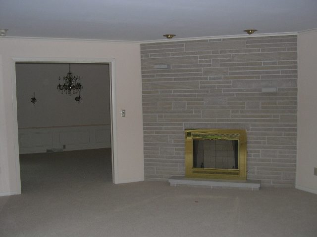 213 West Wolf Road Peoria, IL 61614 - Photo 2 of 7 Gallery Image 2