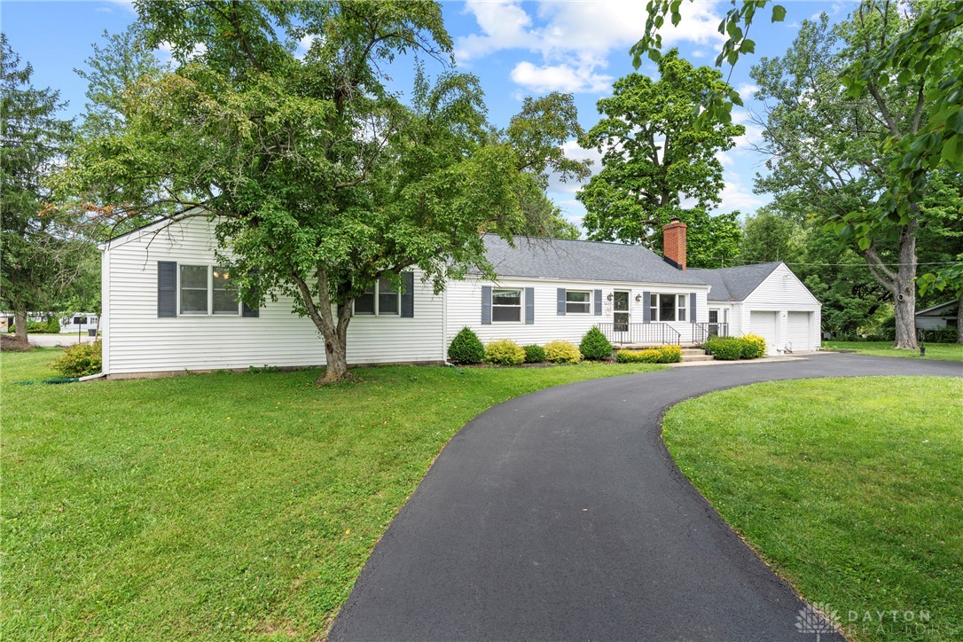 7543 Wellbaum Road Brookville, OH 45309 - Photo 5 of 56