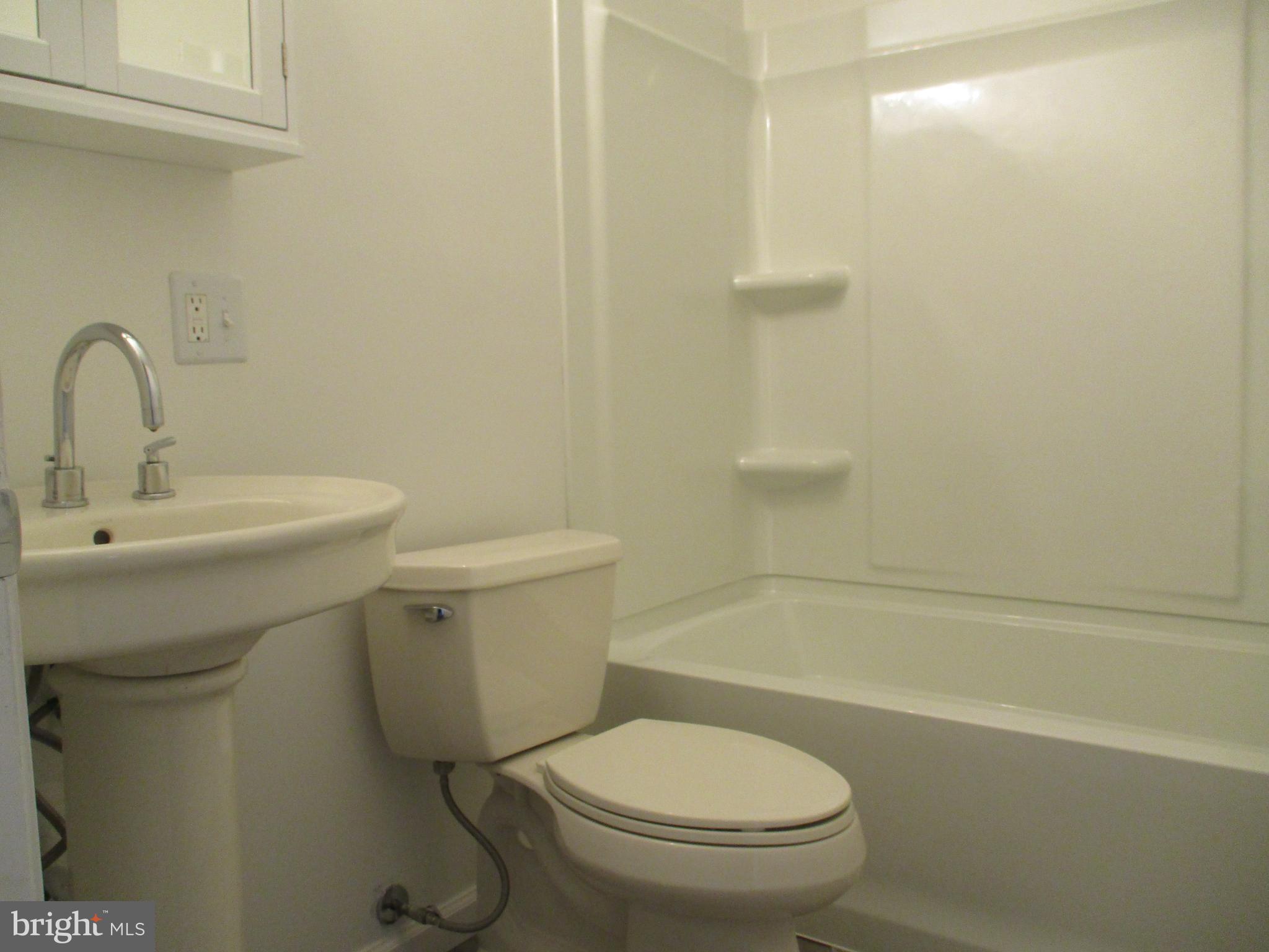 43 Devon Road Malvern, PA 19355 - Photo 10 of 13 Gallery Image 10