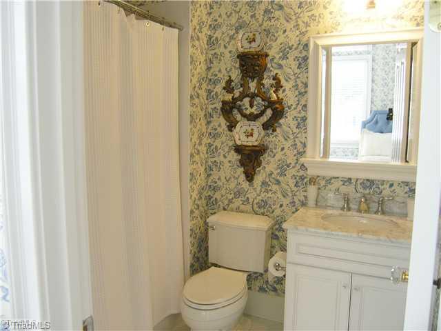 2800 Country Club Road Winston-Salem, NC 27104 - Photo 9 of 16 Other. Main Level Guest Bath