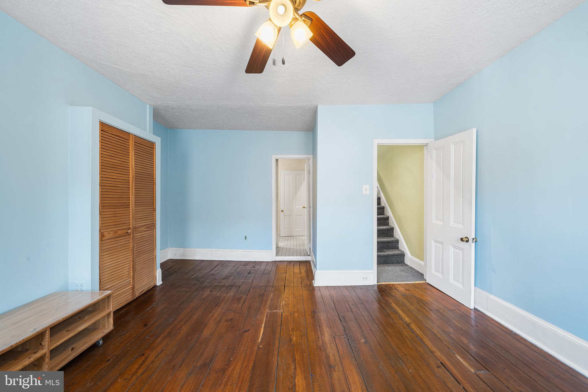 705 South Warnock Street Philadelphia, PA 19147 - Photo 18 of 28 wooden floor in an empty room with a window