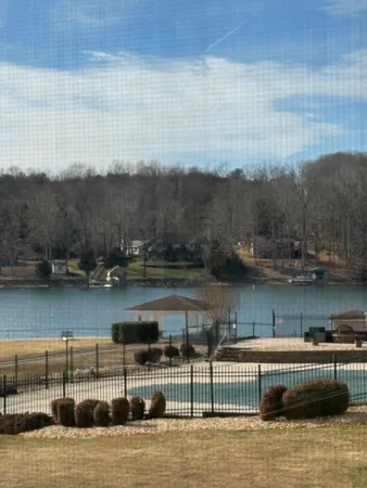 $415,000 | 1273 Graves Harbor Trail, Unit 318, Huddleston, VA 24104