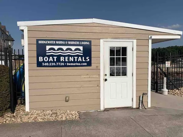 $415,000 | 1273 Graves Harbor Trail, Unit 318, Huddleston, VA 24104