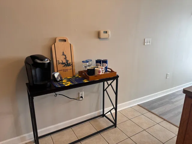 $415,000 | 1273 Graves Harbor Trail, Unit 318, Huddleston, VA 24104