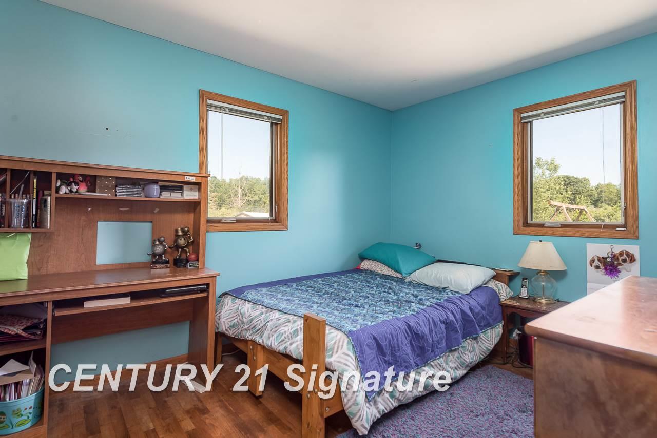 12458 Dice Road Freeland, MI 48623 - Photo 8 of 20