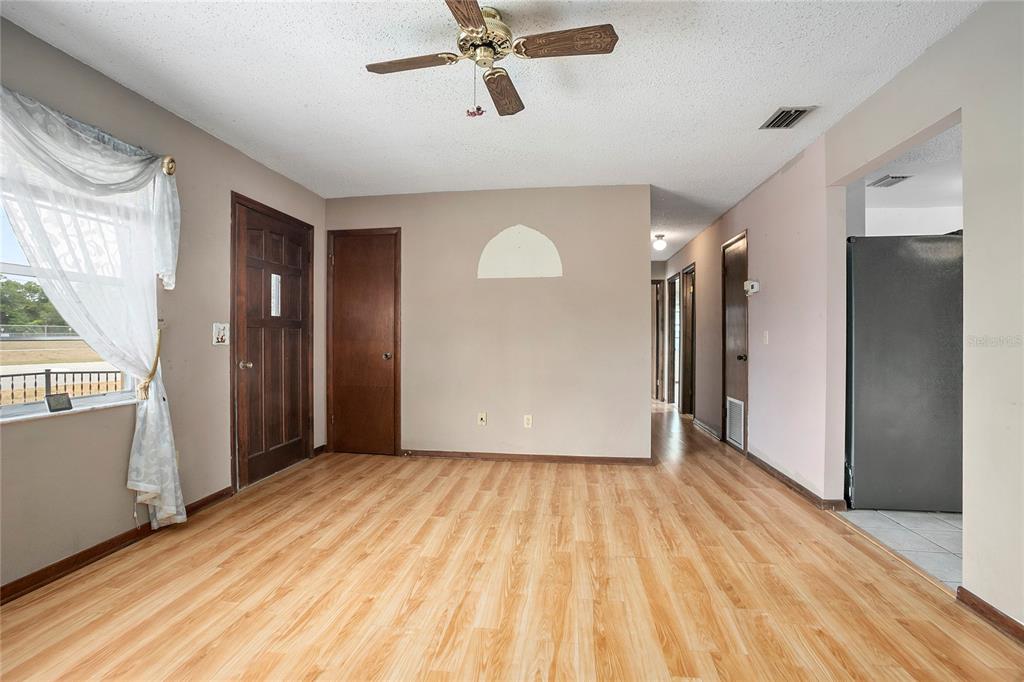 441 East Kicklighter Road Lake Helen, FL 32744 - Photo 3 of 25 Gallery Image 3