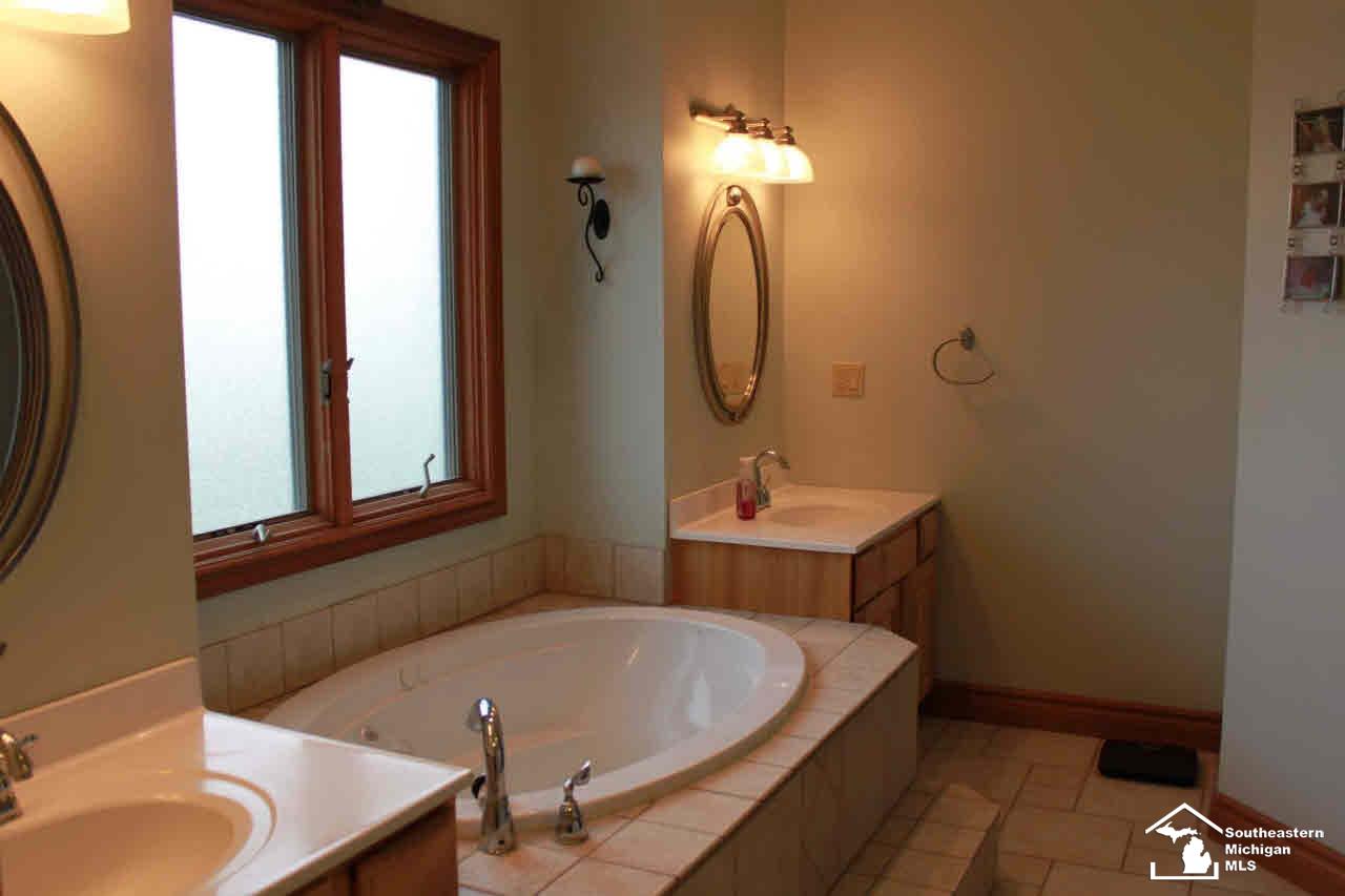 4454 Jackman Road Ida, MI 48140 - Photo 13 of 25