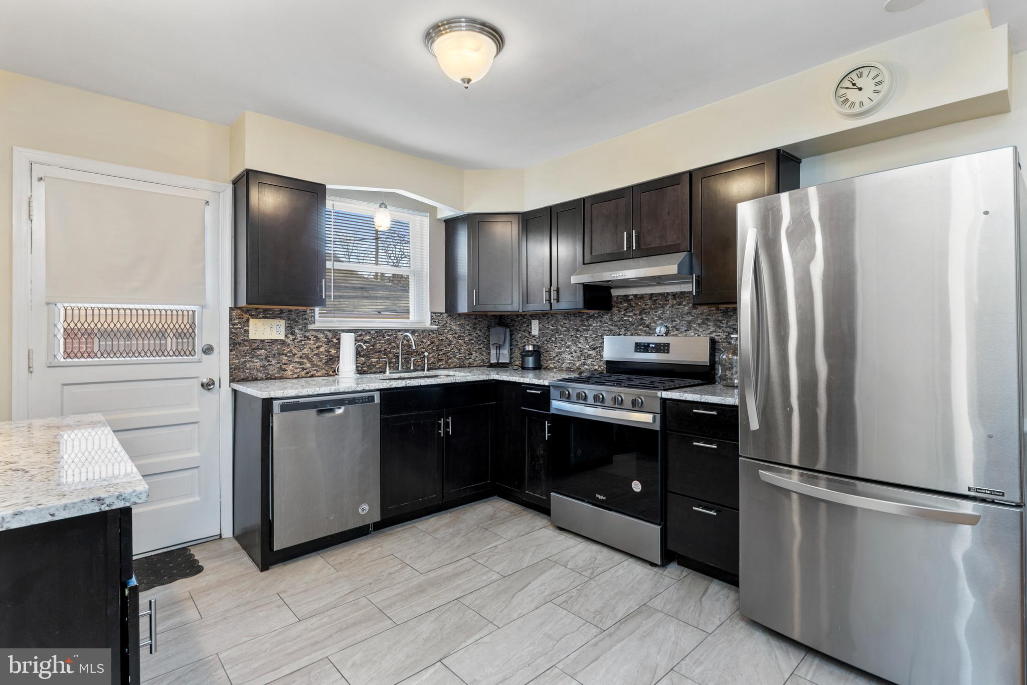 123 Walnut Street Northwest Washington, DC 20012 - Photo 12 of 59