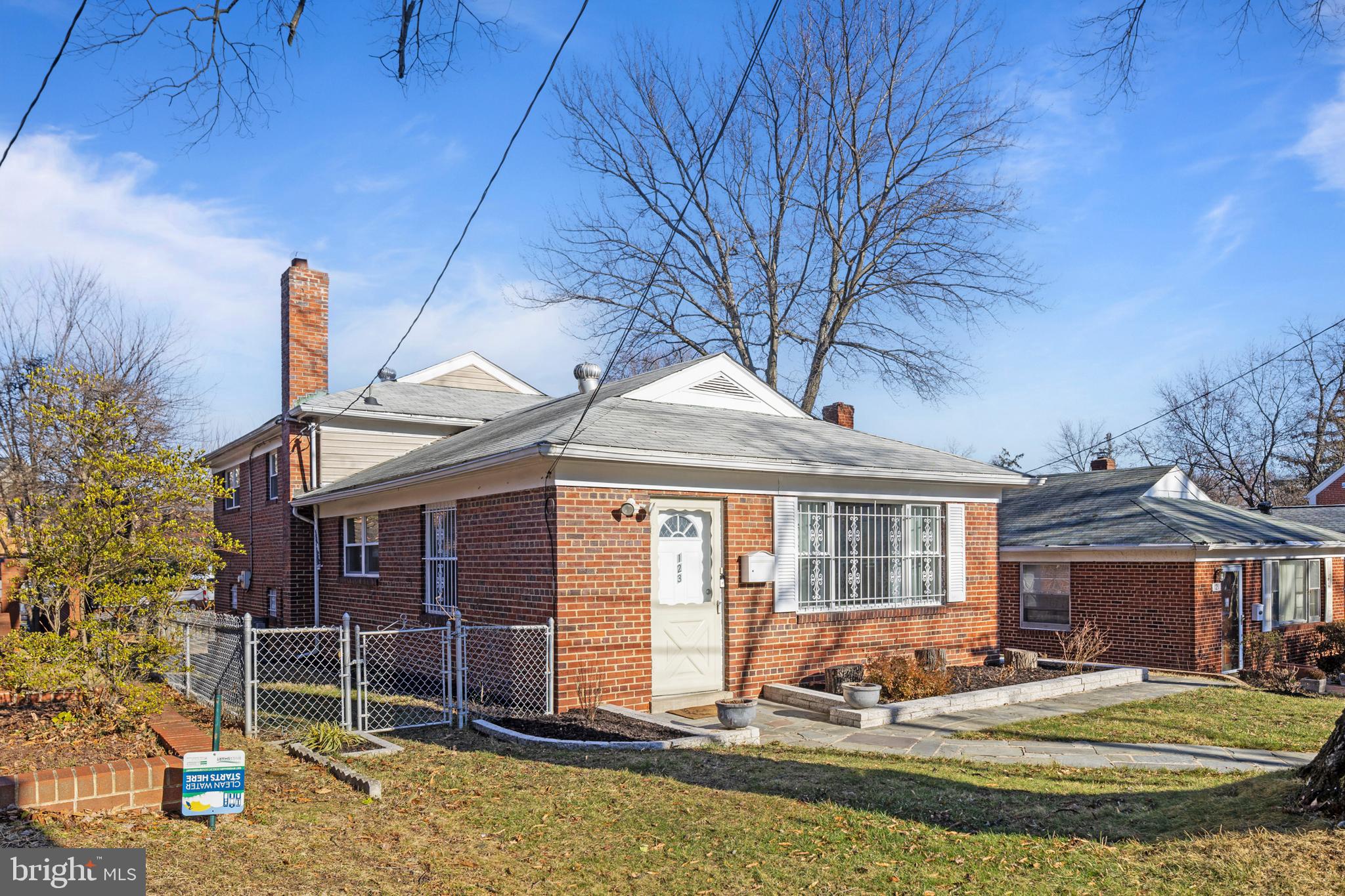 123 Walnut Street Northwest Washington, DC 20012 - Photo 3 of 59