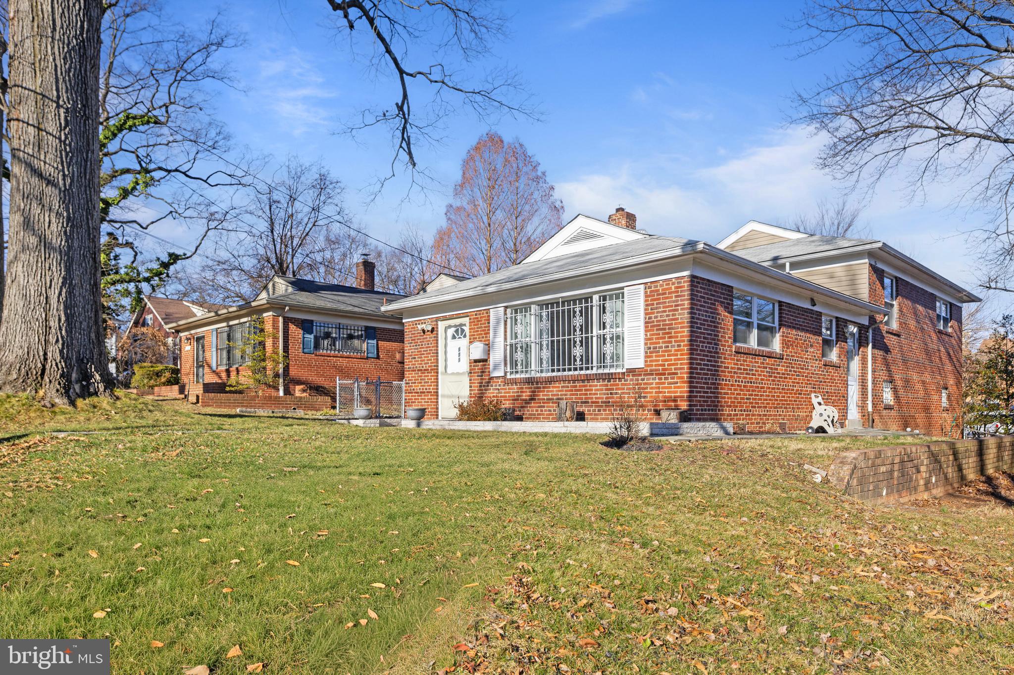 123 Walnut Street Northwest Washington, DC 20012 - Photo 4 of 59