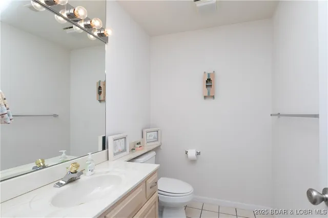 $399,900 | 106 Falls Point Drive, Unit 8C, Lake Ozark, MO 65049