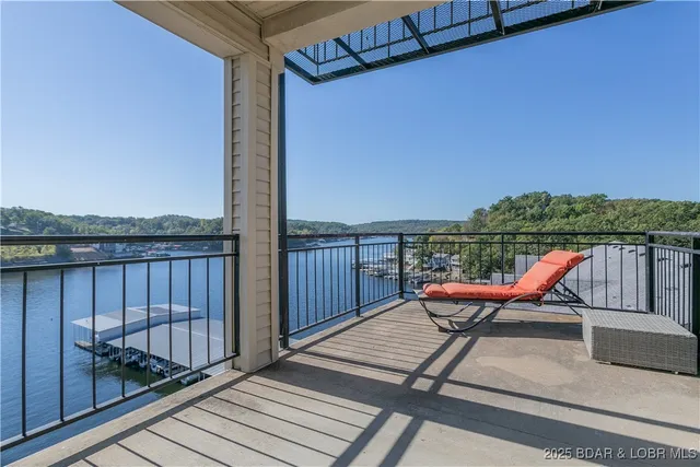 $399,900 | 106 Falls Point Drive, Unit 8C, Lake Ozark, MO 65049