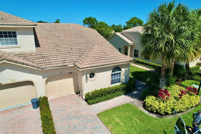 $305,000 | 8110 Carnoustie Place, Port St. Lucie, FL 34986