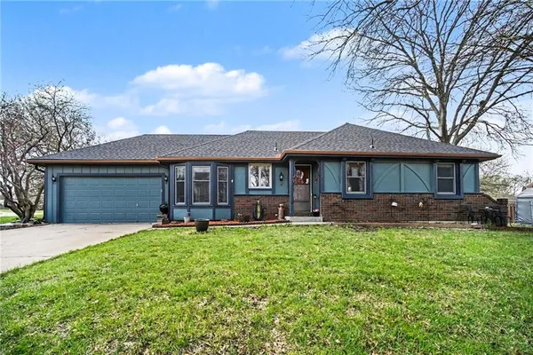 $289,000 | 16819 Blaine Avenue, Belton, MO 64012