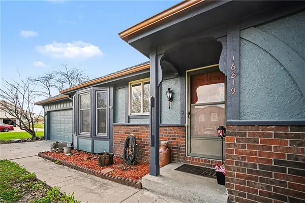 $289,000 | 16819 Blaine Avenue, Belton, MO 64012