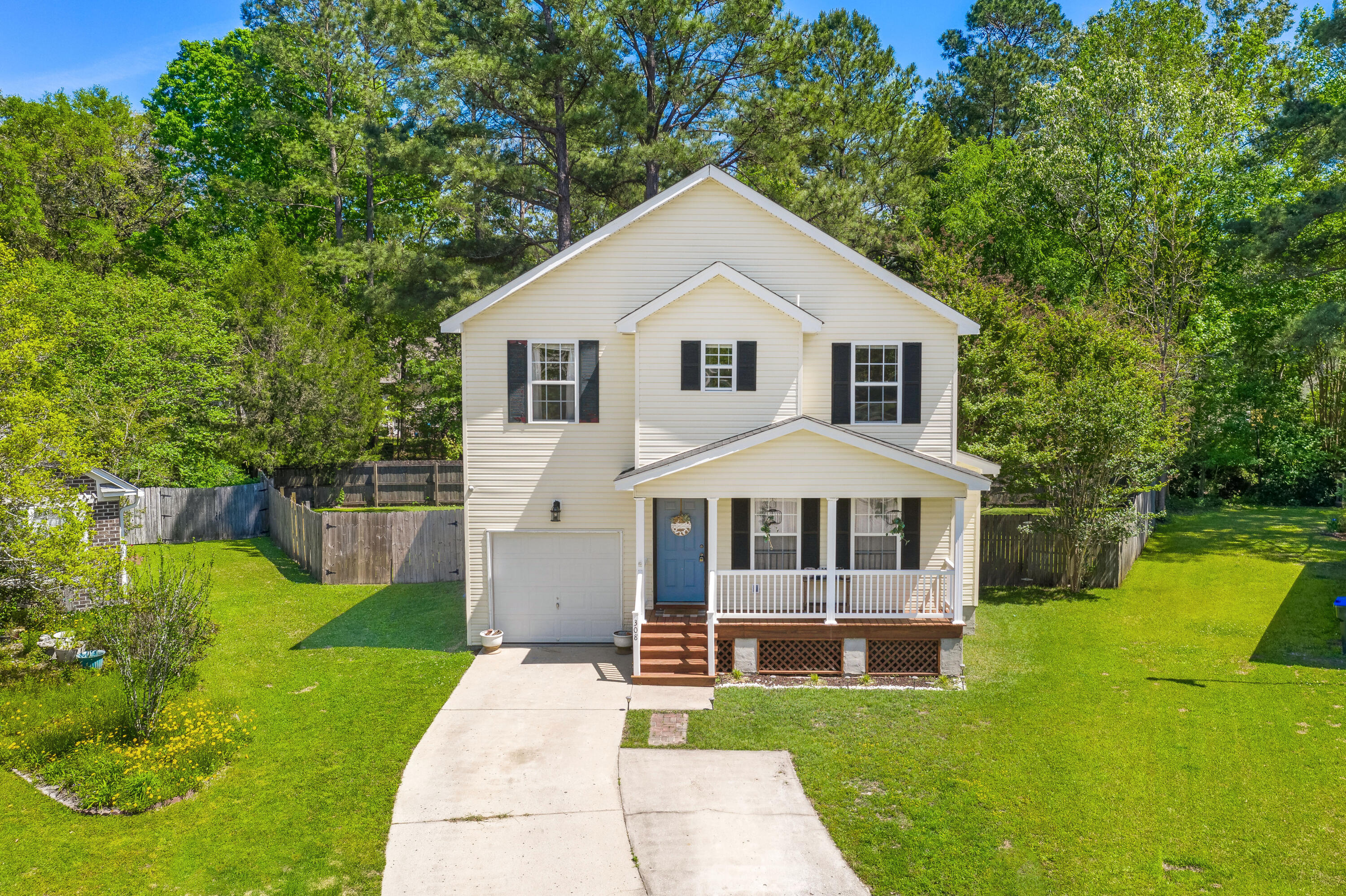 308 Lancaster Road Summerville, SC 29485 - Photo 1 of 30 1