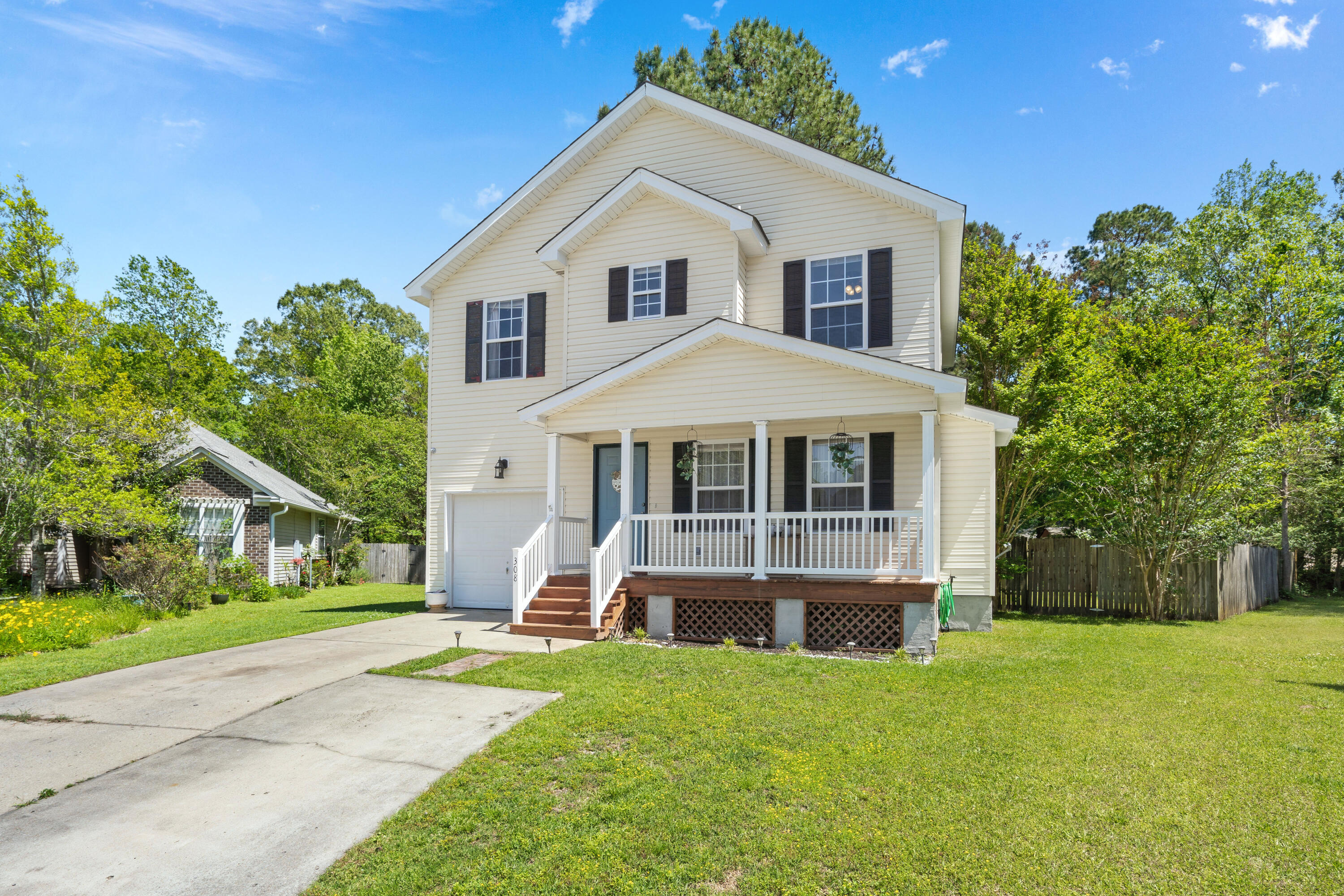 308 Lancaster Road Summerville, SC 29485 - Photo 2 of 30 2