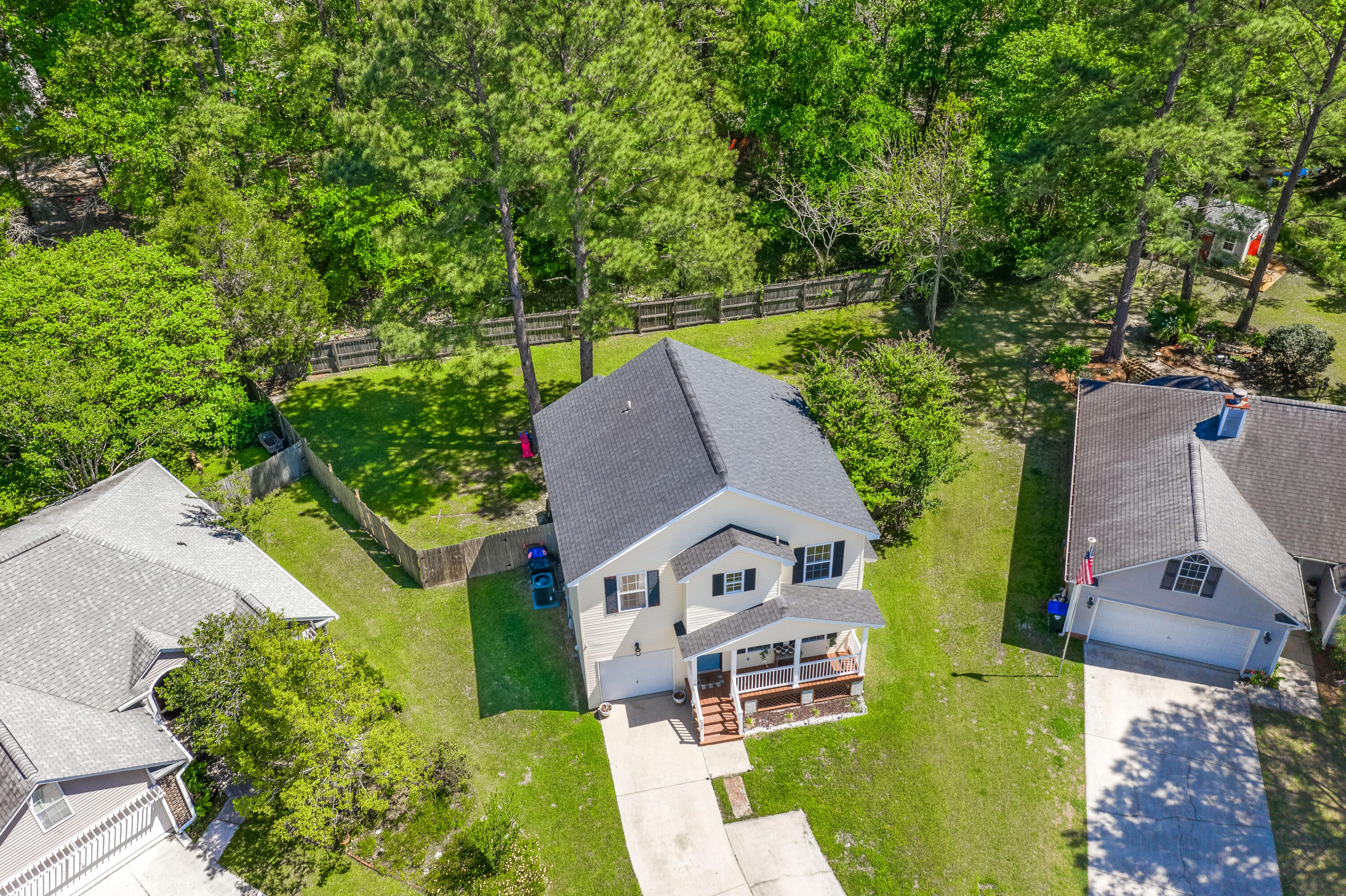 308 Lancaster Road Summerville, SC 29485 - Photo 4 of 30 4