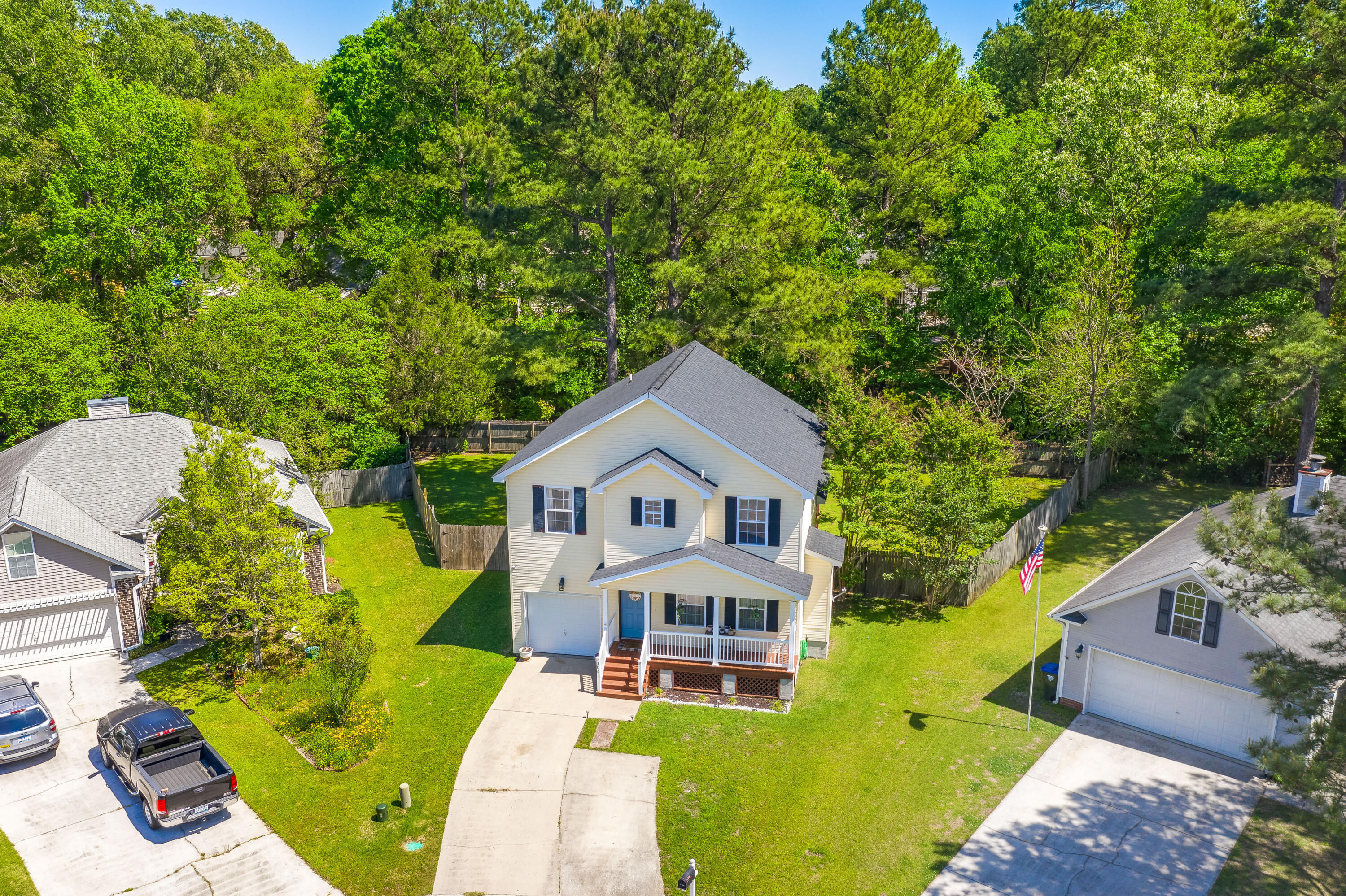 308 Lancaster Road Summerville, SC 29485 - Photo 5 of 30 5