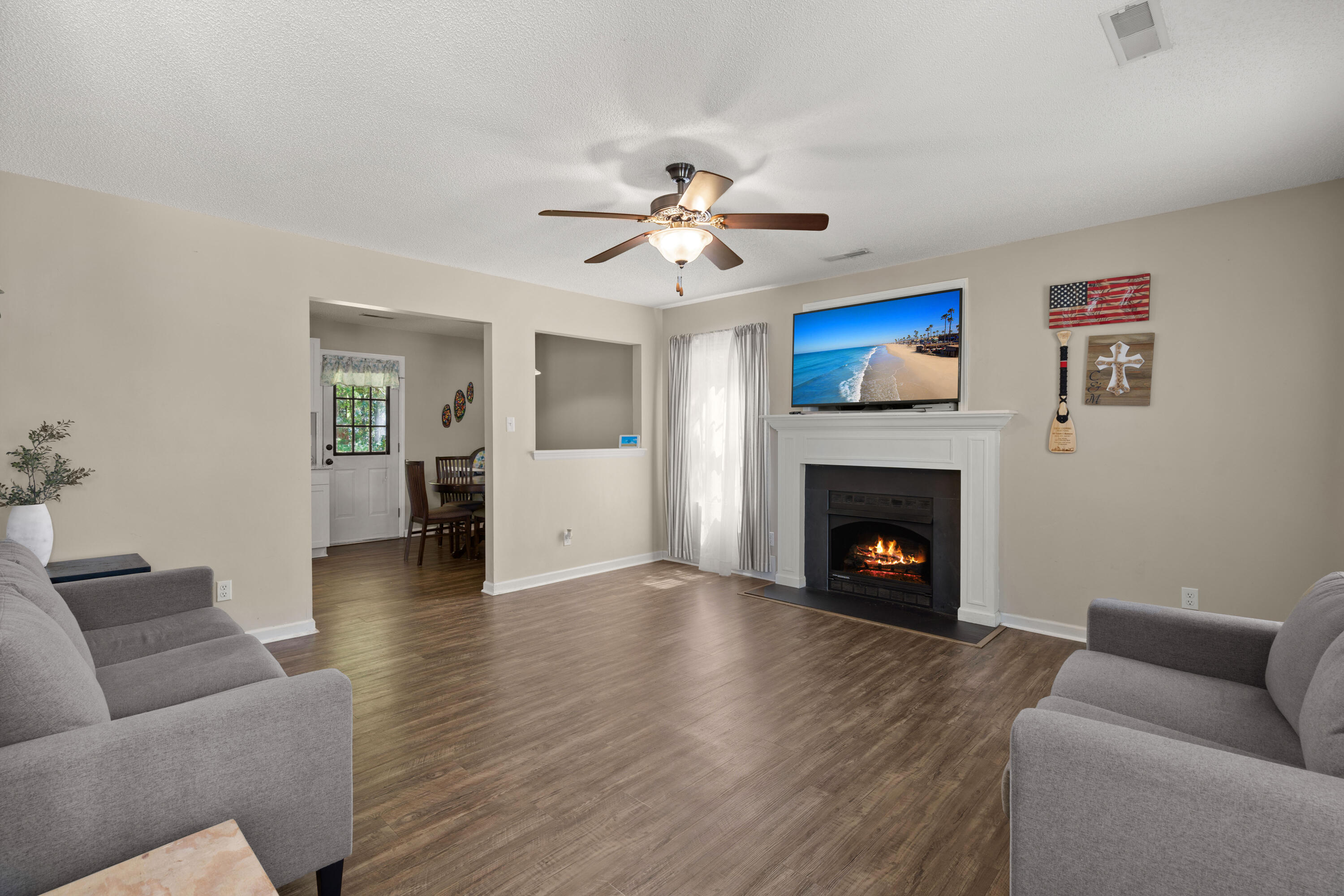 308 Lancaster Road Summerville, SC 29485 - Photo 6 of 30 6