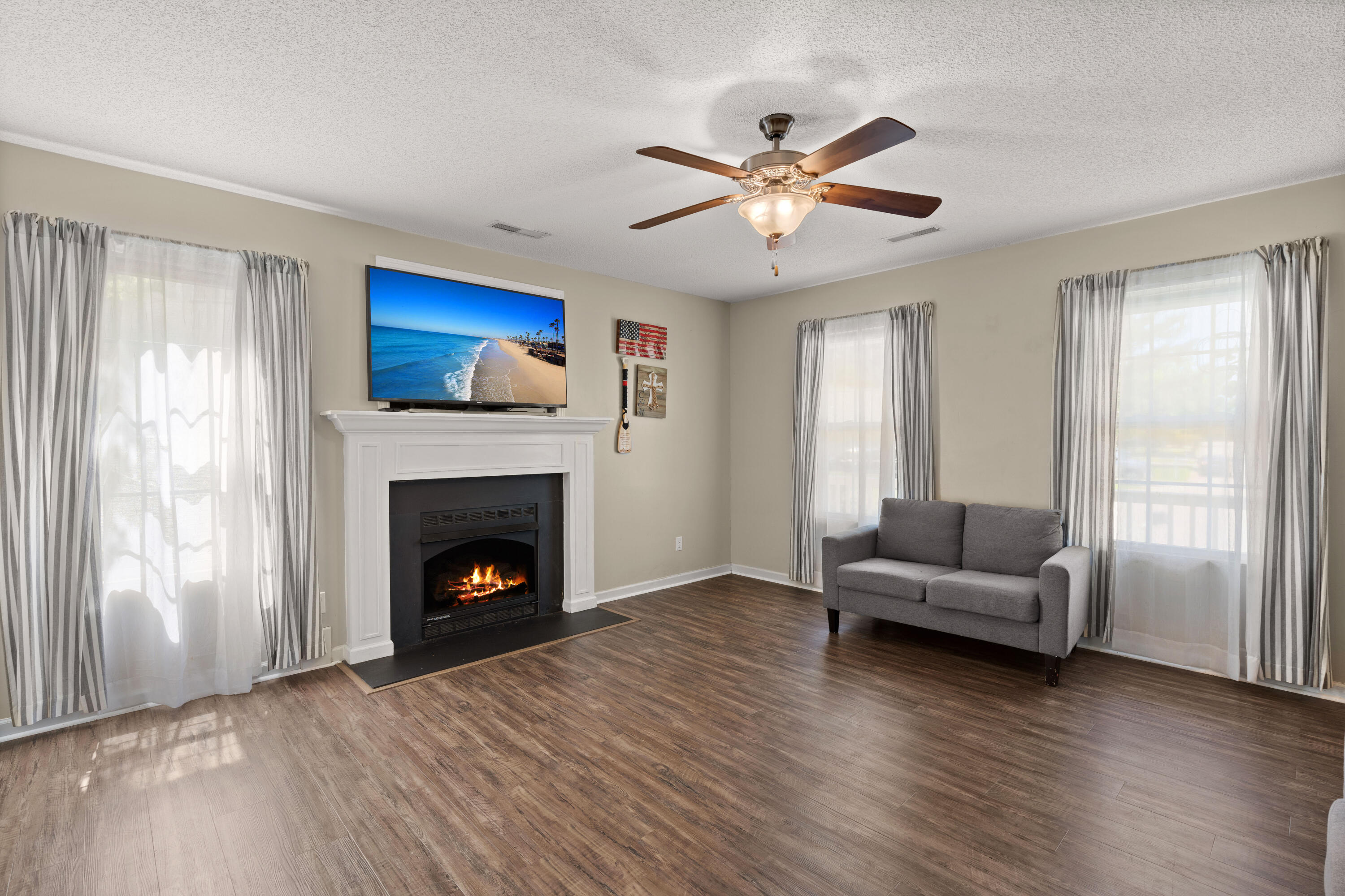 308 Lancaster Road Summerville, SC 29485 - Photo 9 of 30 9