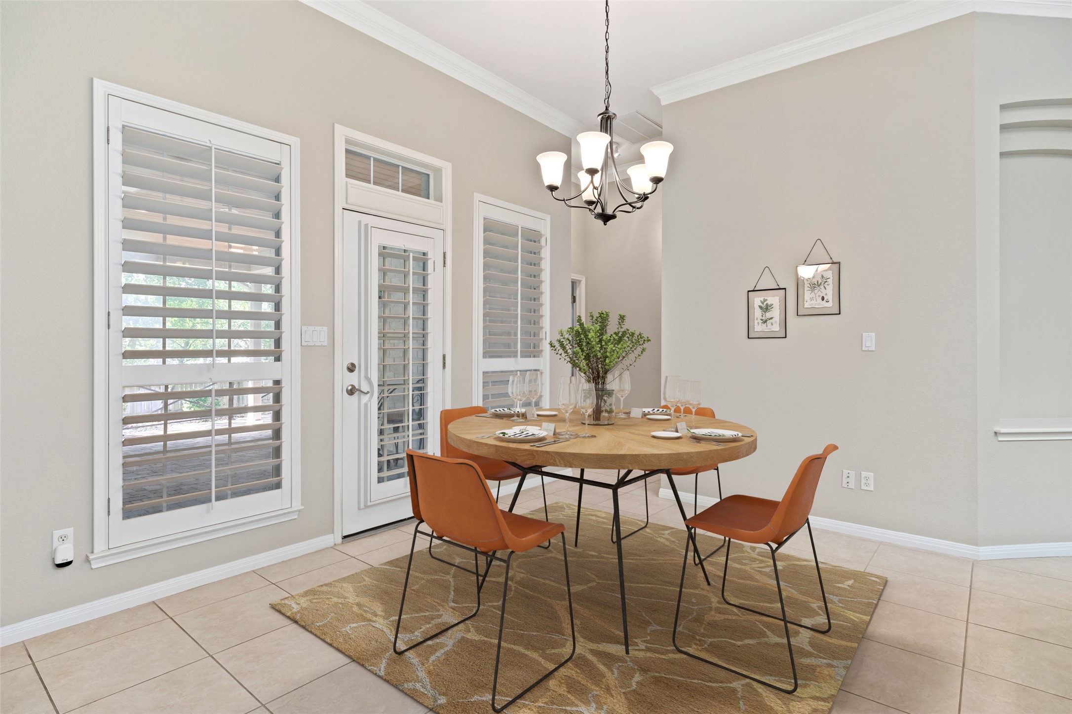 31000 Clearwater Court Georgetown, TX 78628 - Photo 21 of 39 Virtually staged photo of the breakfast area...