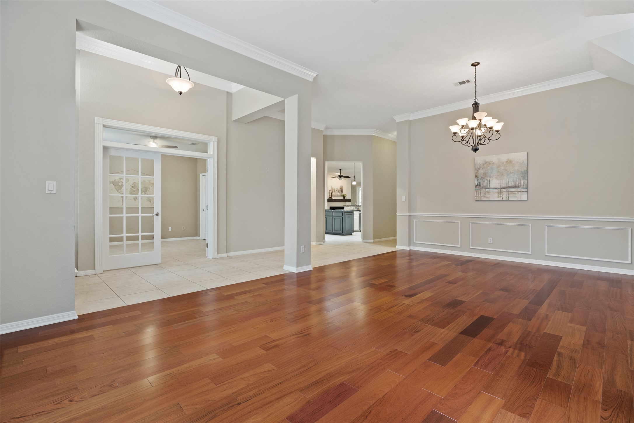 31000 Clearwater Court Georgetown, TX 78628 - Photo 10 of 39 a view of livingroom with window