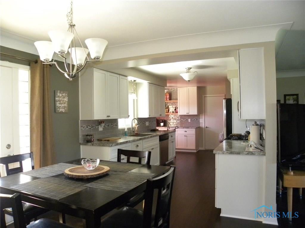 1224 Westgate Road Toledo, OH 43615 - Photo 8 of 12 Gallery Image 8