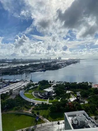 $4,700 | 253 Northeast 2nd Street, Unit 3509, Miami, FL 33132