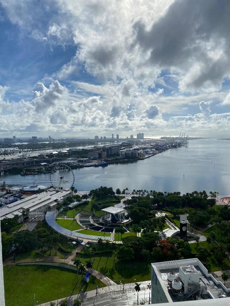 253 Northeast 2nd Street, Unit 3509 Miami, FL 33132 - Photo 1 of 19