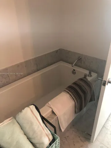 $5,000 | 253 Northeast 2nd Street, Unit 3509, Miami, FL 33132