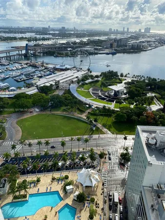 $4,700 | 253 Northeast 2nd Street, Unit 3509, Miami, FL 33132