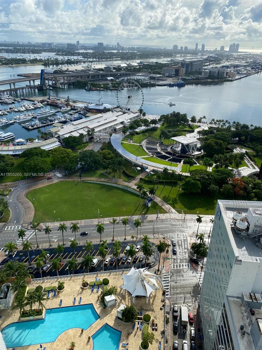 253 Northeast 2nd Street, Unit 3509 Miami, FL 33132 - Photo 4 of 19