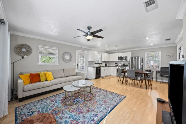 $475,000 | 1137 Richardine Avenue, Austin, TX 78721