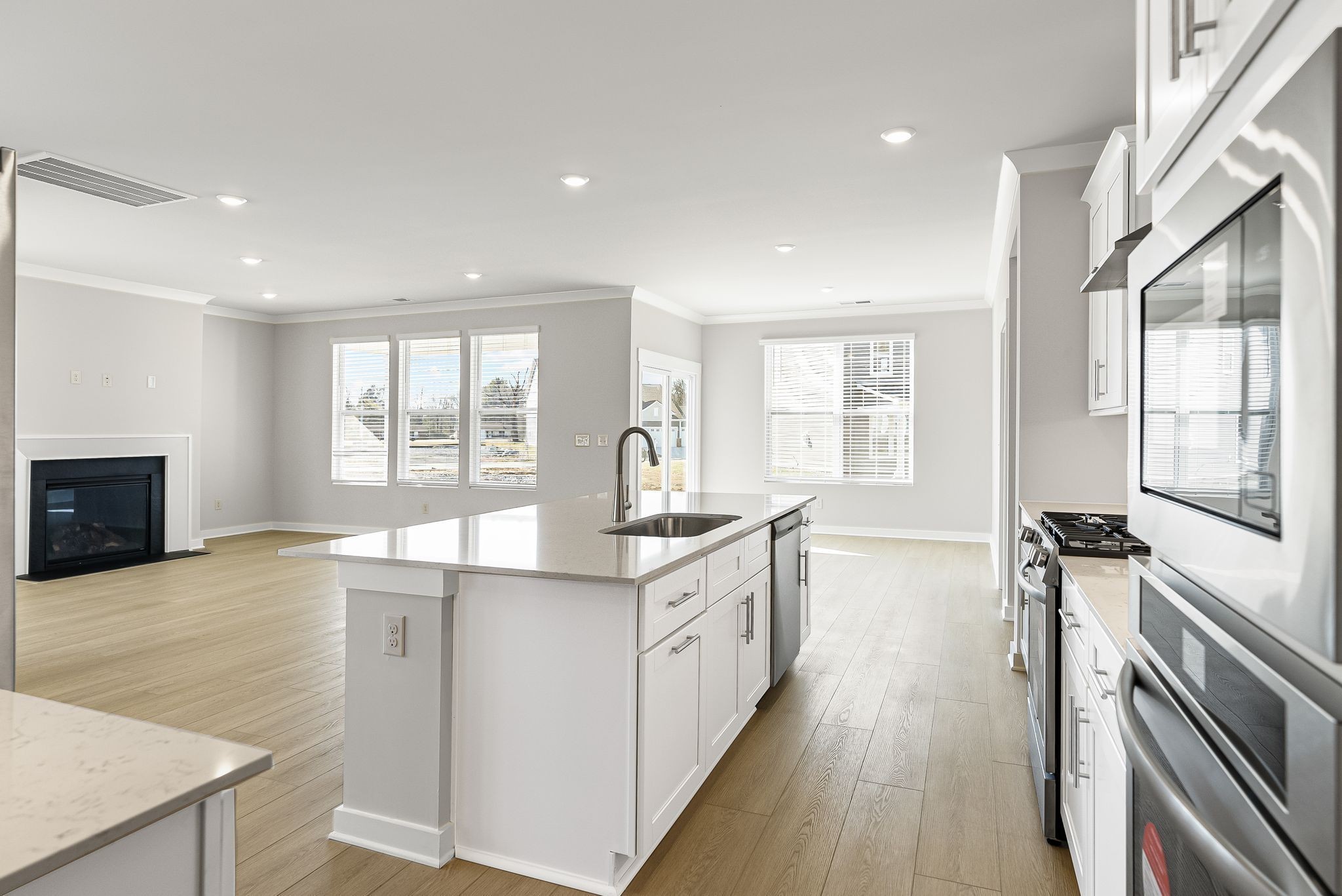 207 Spinelli Way Murfreesboro, TN 37128 - Photo 5 of 46