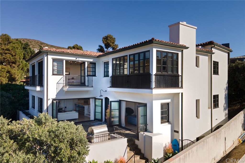 4 Emerald Bay Laguna Beach, CA 92651 - Photo 3 of 75