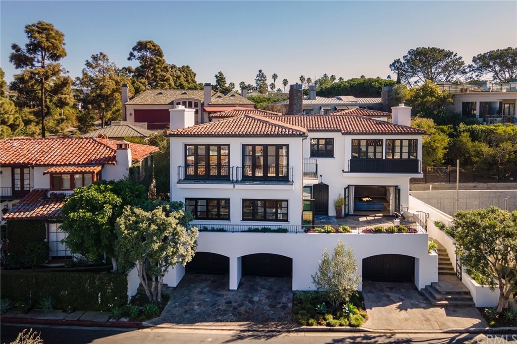 4 Emerald Bay Laguna Beach, CA 92651 - Photo 4 of 75