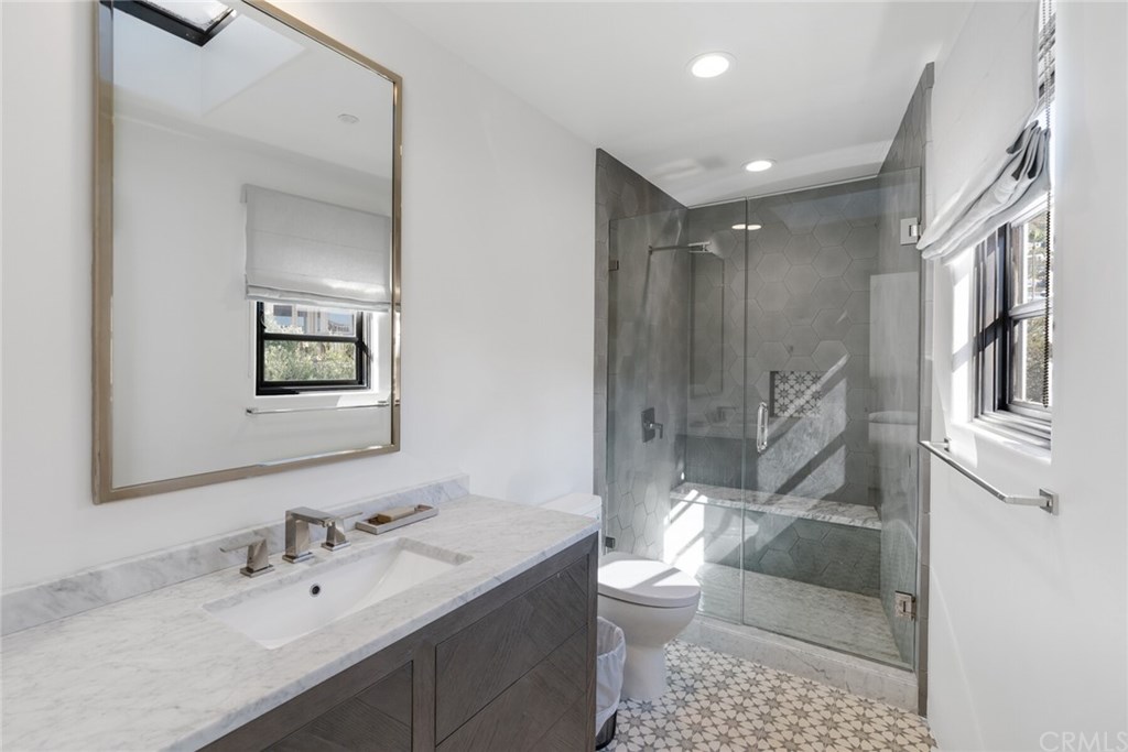 4 Emerald Bay Laguna Beach, CA 92651 - Photo 59 of 75