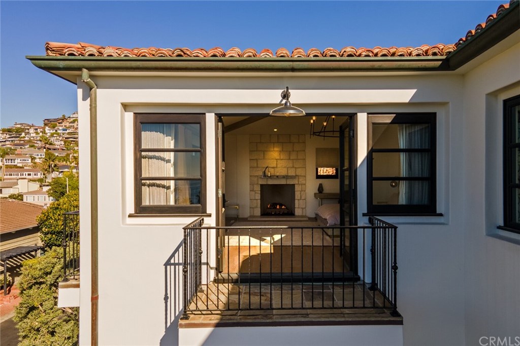 4 Emerald Bay Laguna Beach, CA 92651 - Photo 6 of 75