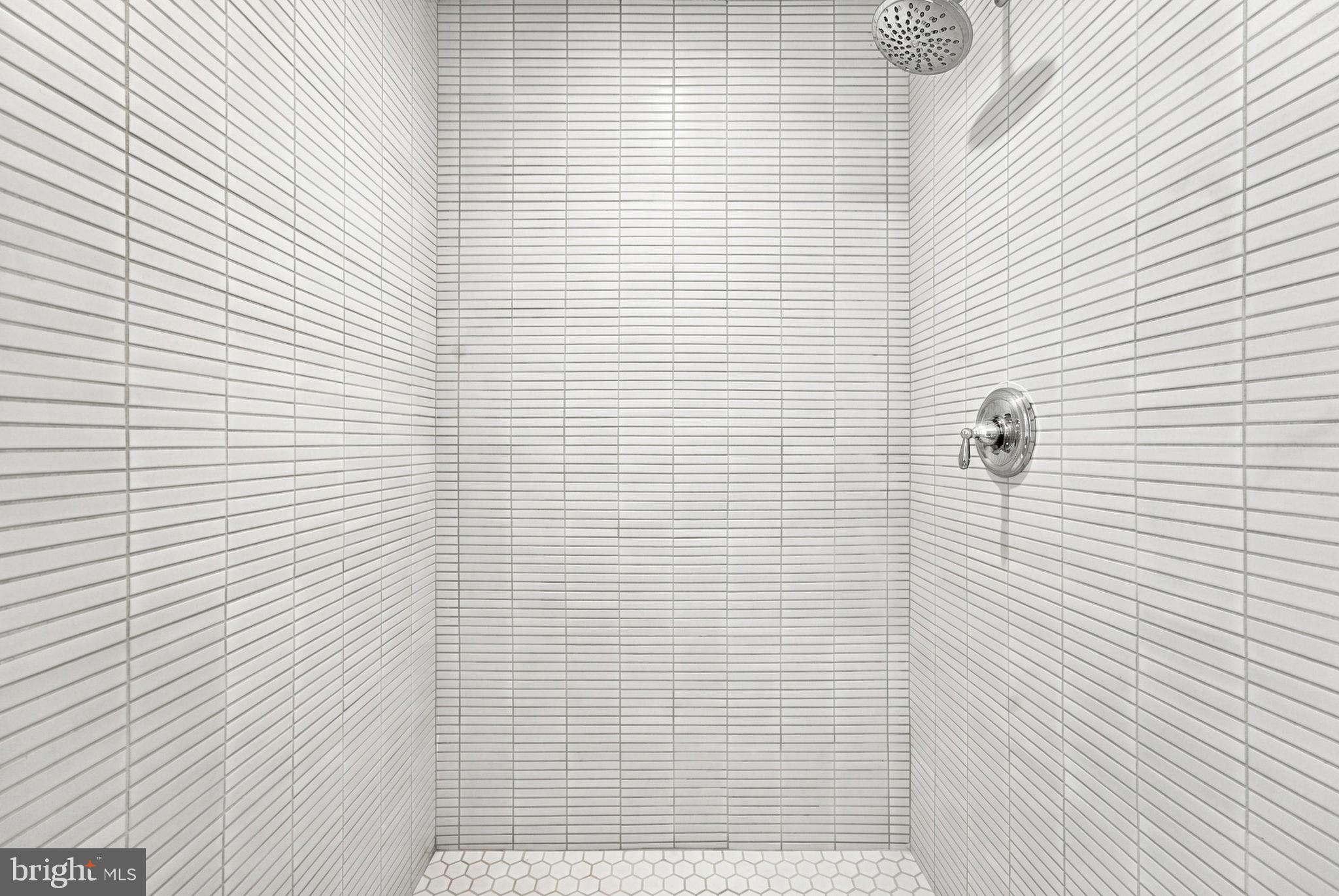 5519 Hopewell Road The Plains, VA 20198 - Photo 46 of 78 1st floor full bath