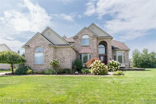 $675,000 | 374 Robert Court, Canton, MI 48188