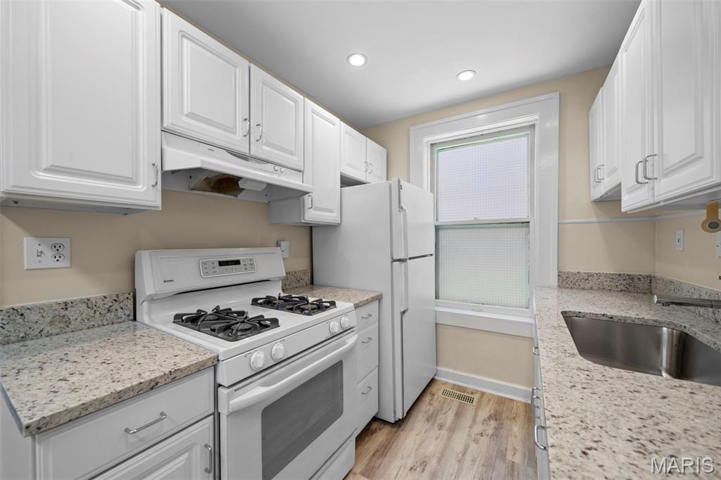 6431 Clayton Road Clayton, MO 63117 - Photo 7 of 40