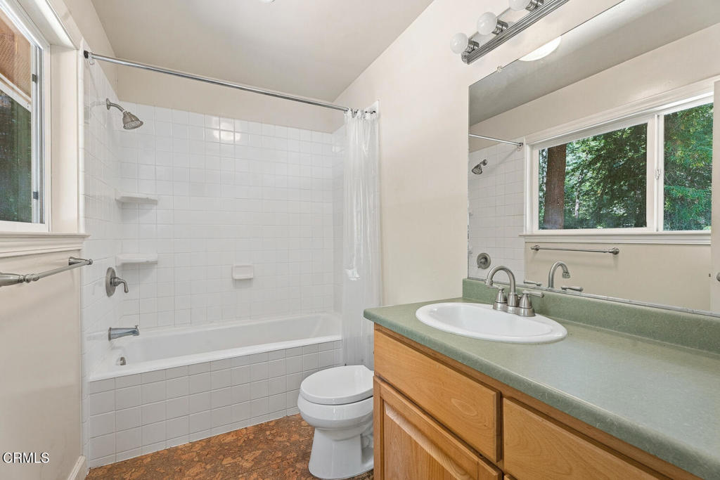32800 Albion Ridge Road Albion, CA 95410 - Photo 19 of 27 Bathroom