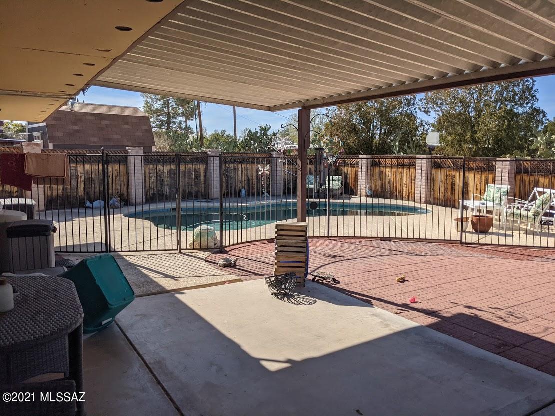 7463 East Random Ridge Drive Tucson, AZ 85710 - Photo 37 of 43