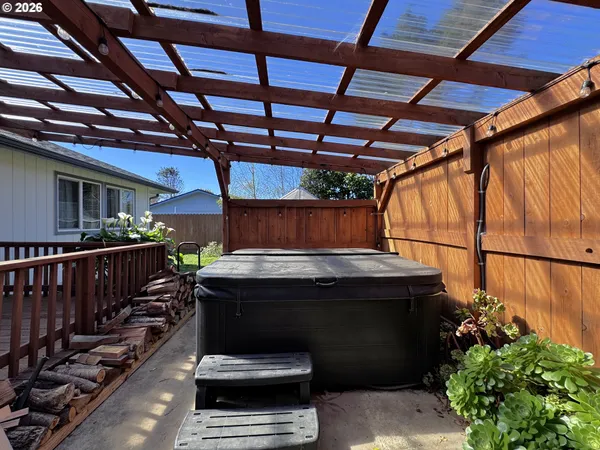 $743,854 | 97935 Holly Lane, Brookings, OR 97415