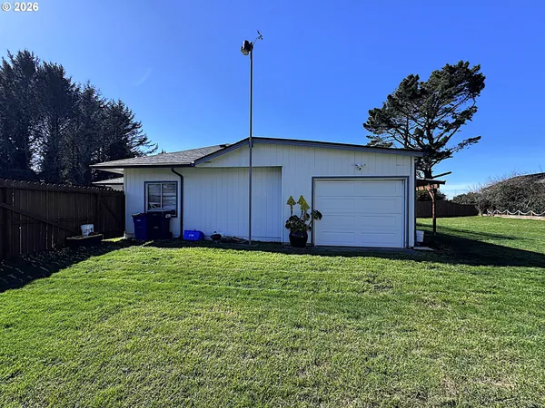 $743,854 | 97935 Holly Lane, Brookings, OR 97415