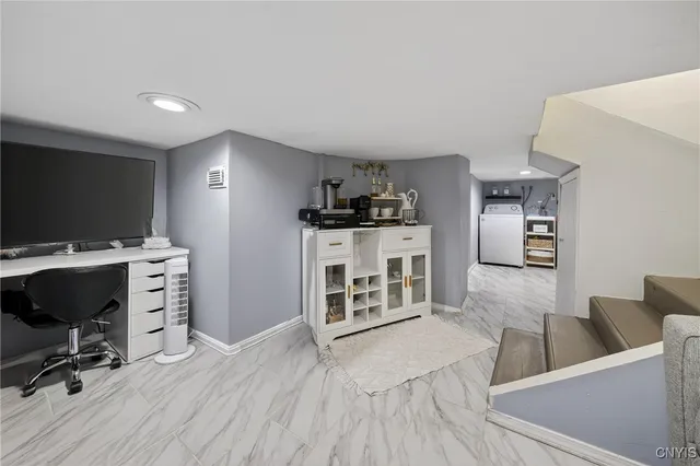 $129,900 | 158 Fobes Avenue, Syracuse, NY 13206